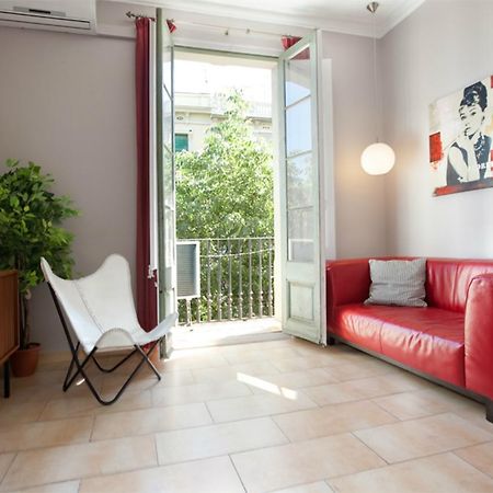 Aparteasy - Family Sant Antoni Apt. Barcellona Esterno foto