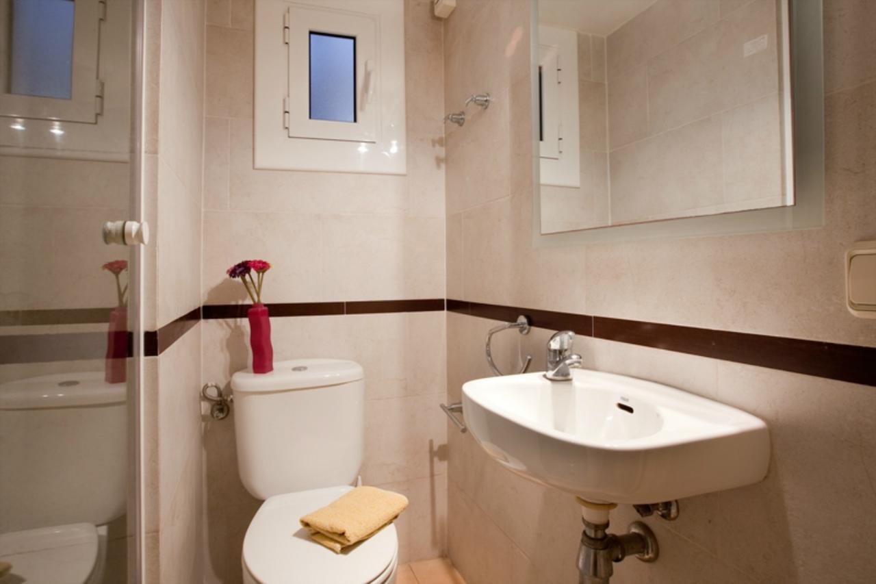 Aparteasy - Family Sant Antoni Apt. Barcellona Esterno foto